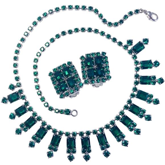 Emerald Green Rhinestone Necklace & Clip Earrings Set Mid Century Revival Parure - Picture 1 of 14